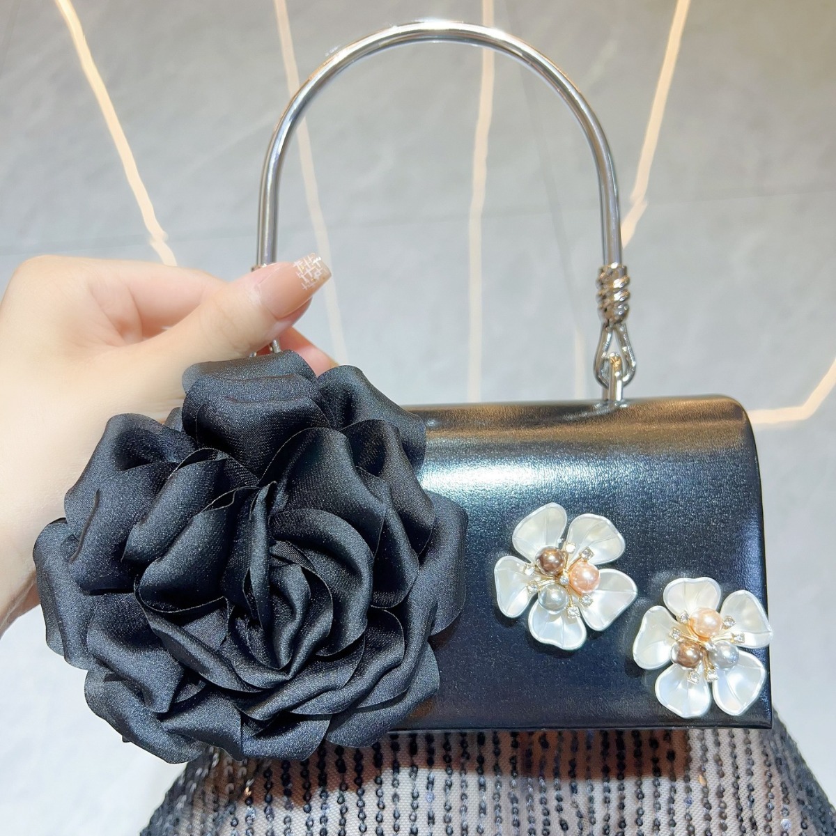 Роскошный золотой 3D цветочный – обзор и цена Luxury Bags Gold