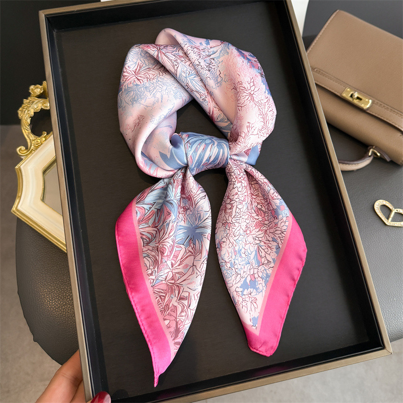 Элегантный дизайнерский шарф с – обзор и цена Luxury Bags Made