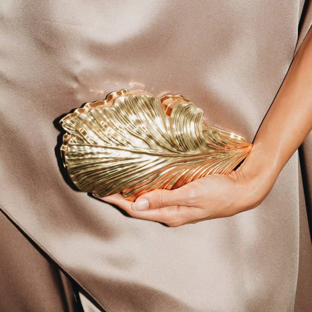 Роскошная золотистая модная ак – обзор и цена Luxury Bags Gold