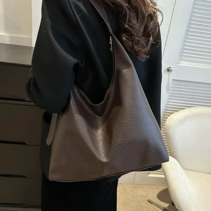 Модная кожаная сумка-тоут для  – обзор и цена Bucket Bag Suede