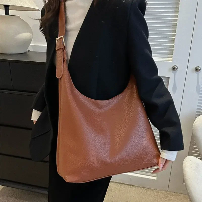 Модная кожаная сумка-тоут для  – обзор и цена Bucket Bag Suede
