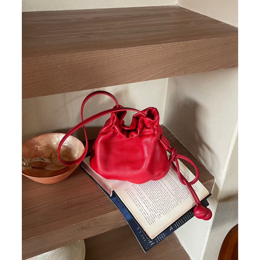 Винтажная женская сумка-мессен – обзор и цена Bucket Bag Suede
