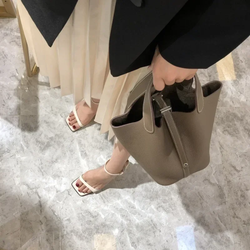 Новинка 2023, сумка-ведро конт – обзор и цена Bucket Bag Suede